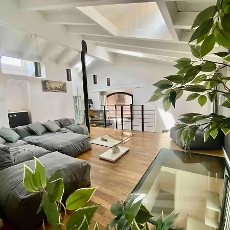 Apartment Luxury Industrial Vicino Al Centro Con Garage