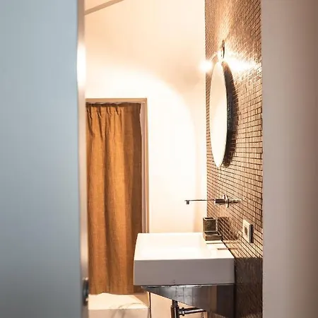 Luxury Industrial Vicino Al Centro Con Garage * Brescia