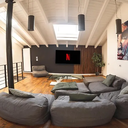 Luxury Industrial Vicino Al Centro Con Garage Bréscia