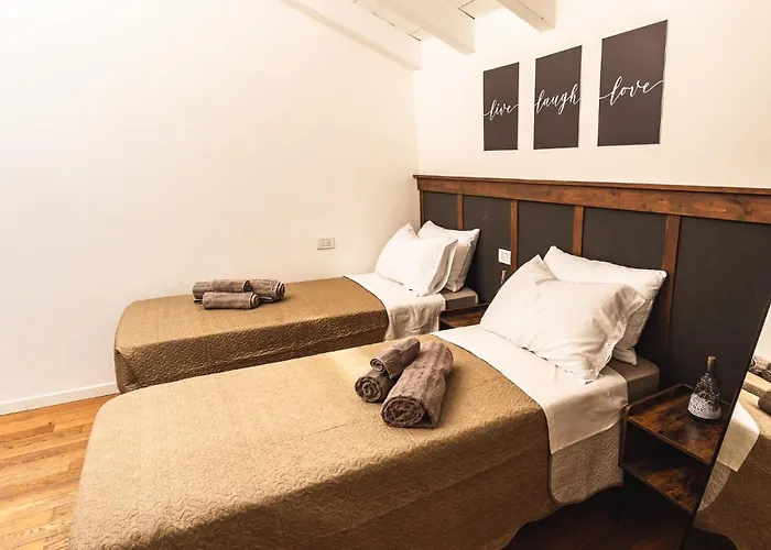 Luxury Industrial Vicino Al Centro Con Garage Апартаменти