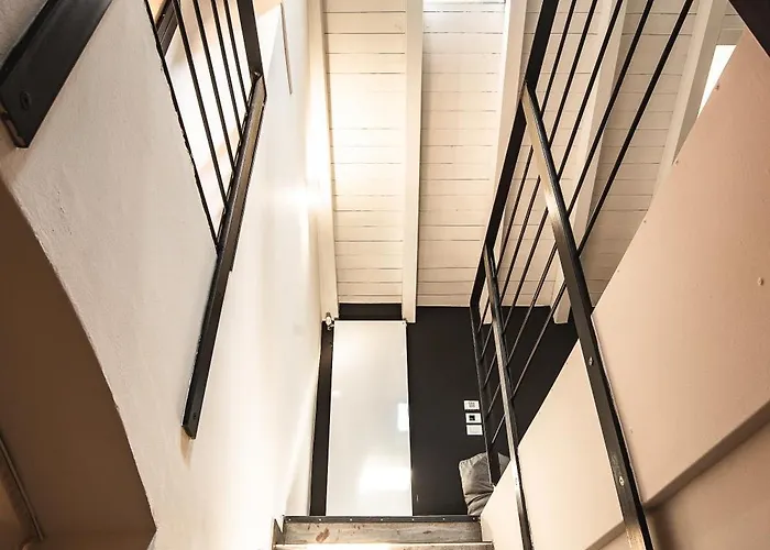 Апартаменти Luxury Industrial Vicino Al Centro Con Garage