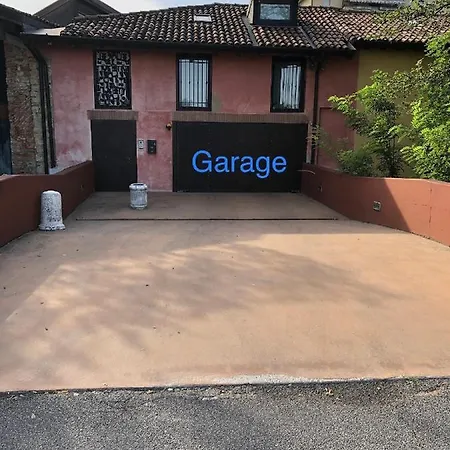 Luxury Industrial Vicino Al Centro Con Garage Bréscia
